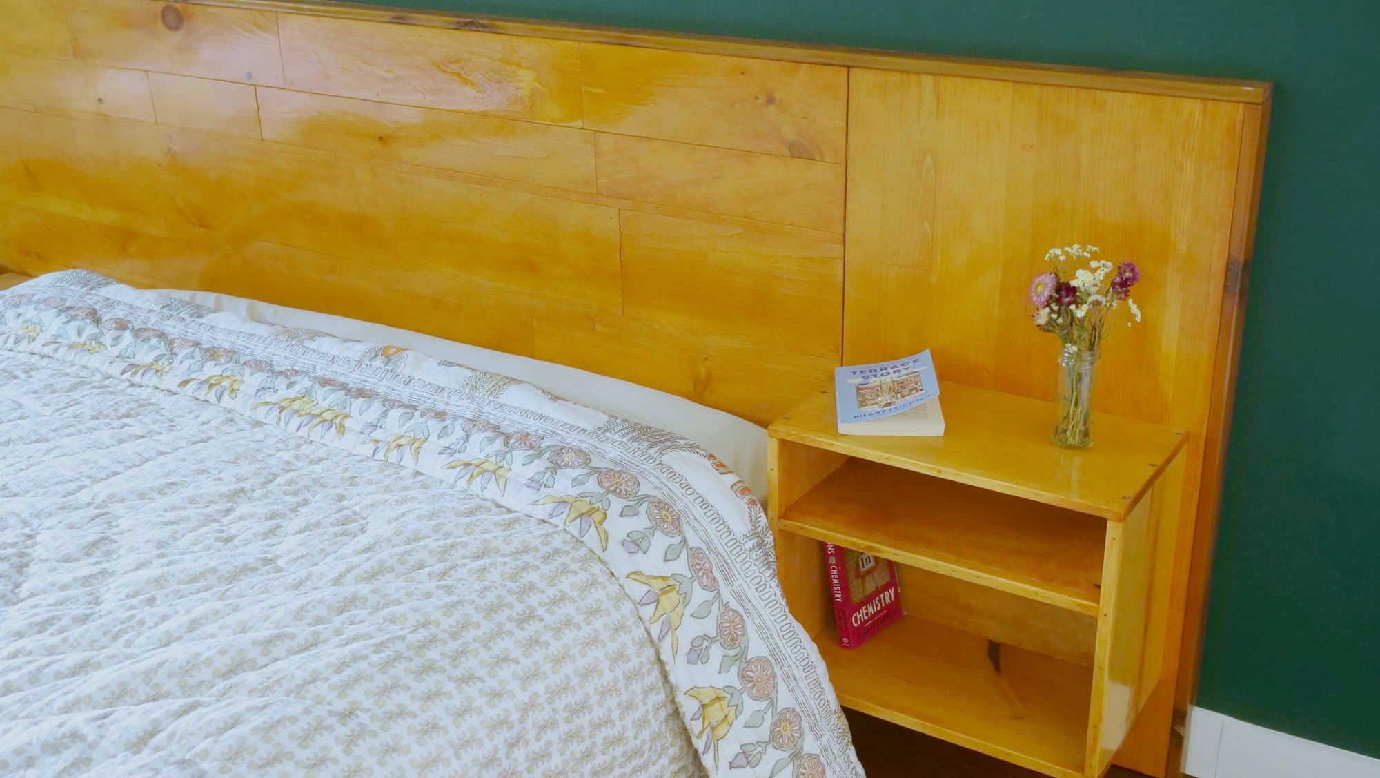 Floating nightstand detail
