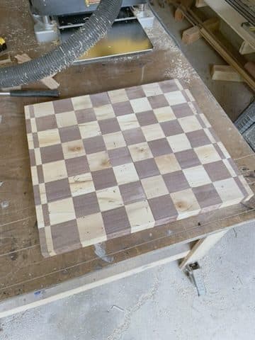 8x8 checkerboard board