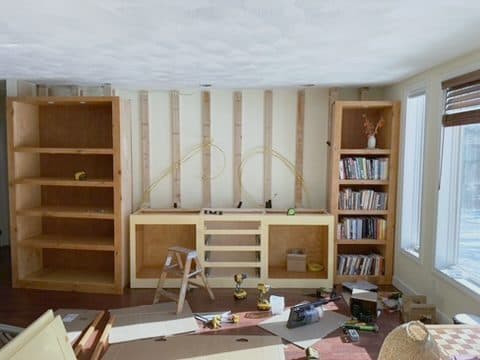 Built-in wall unit carcasses on site