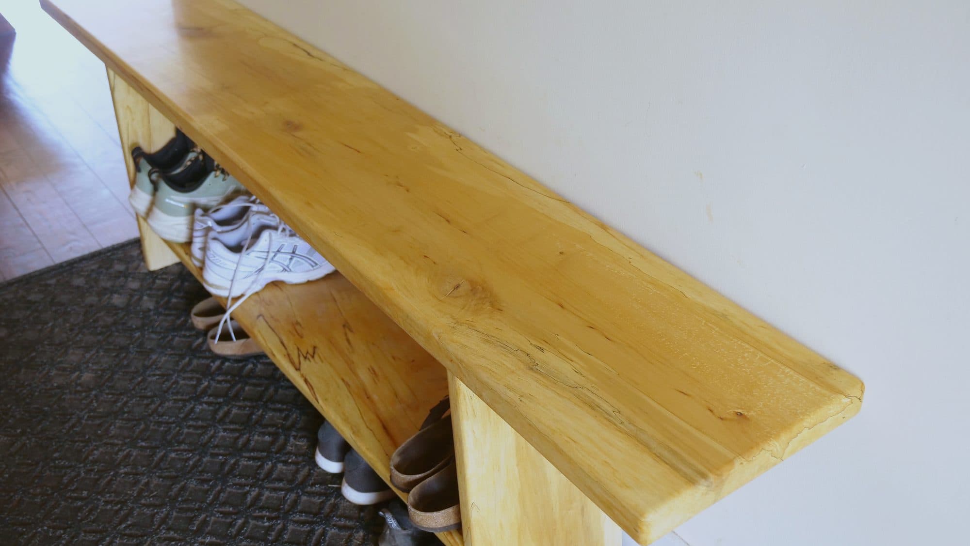 Shoe bench, low angle down top