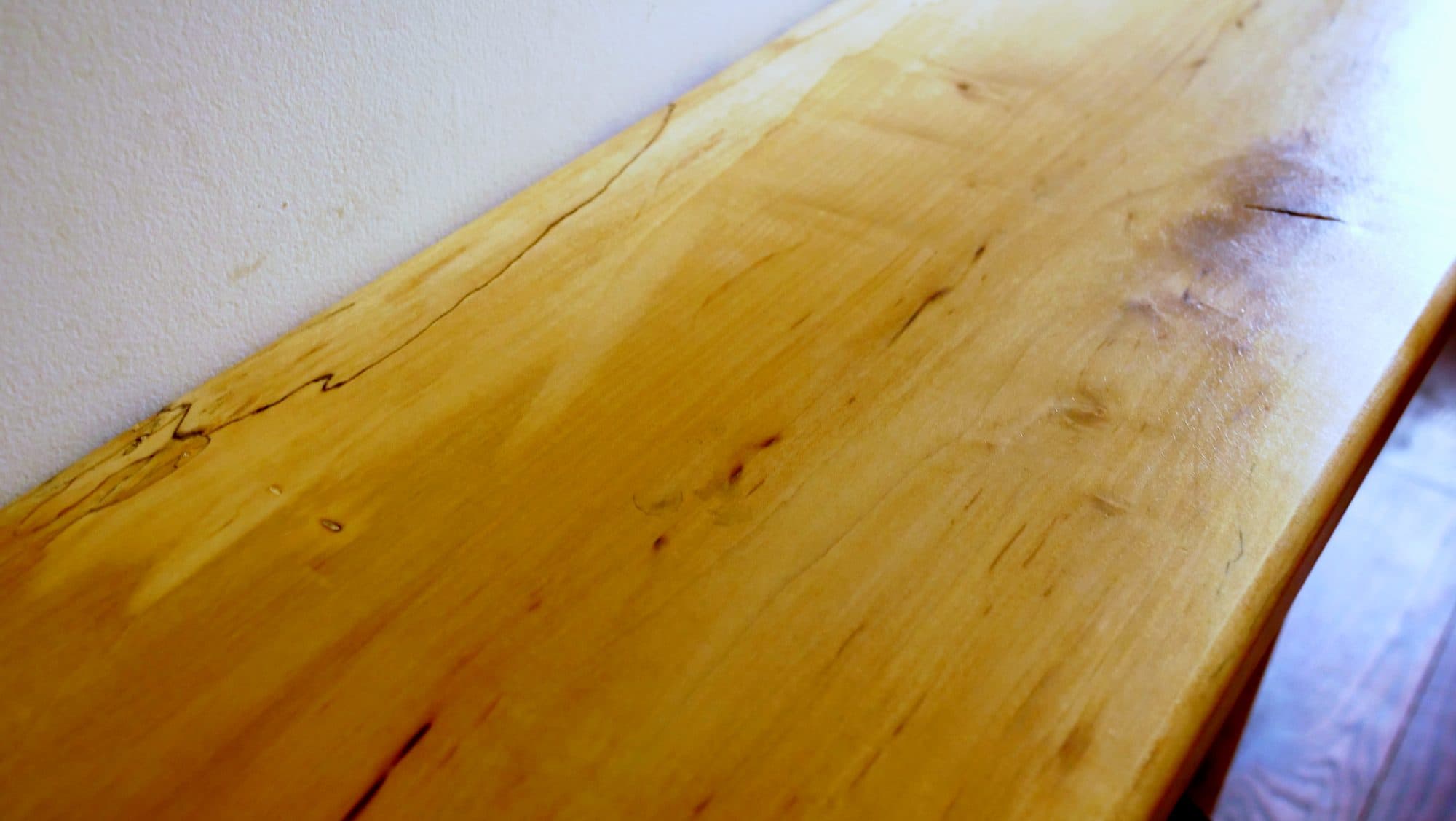 Live-edge + spalt detail