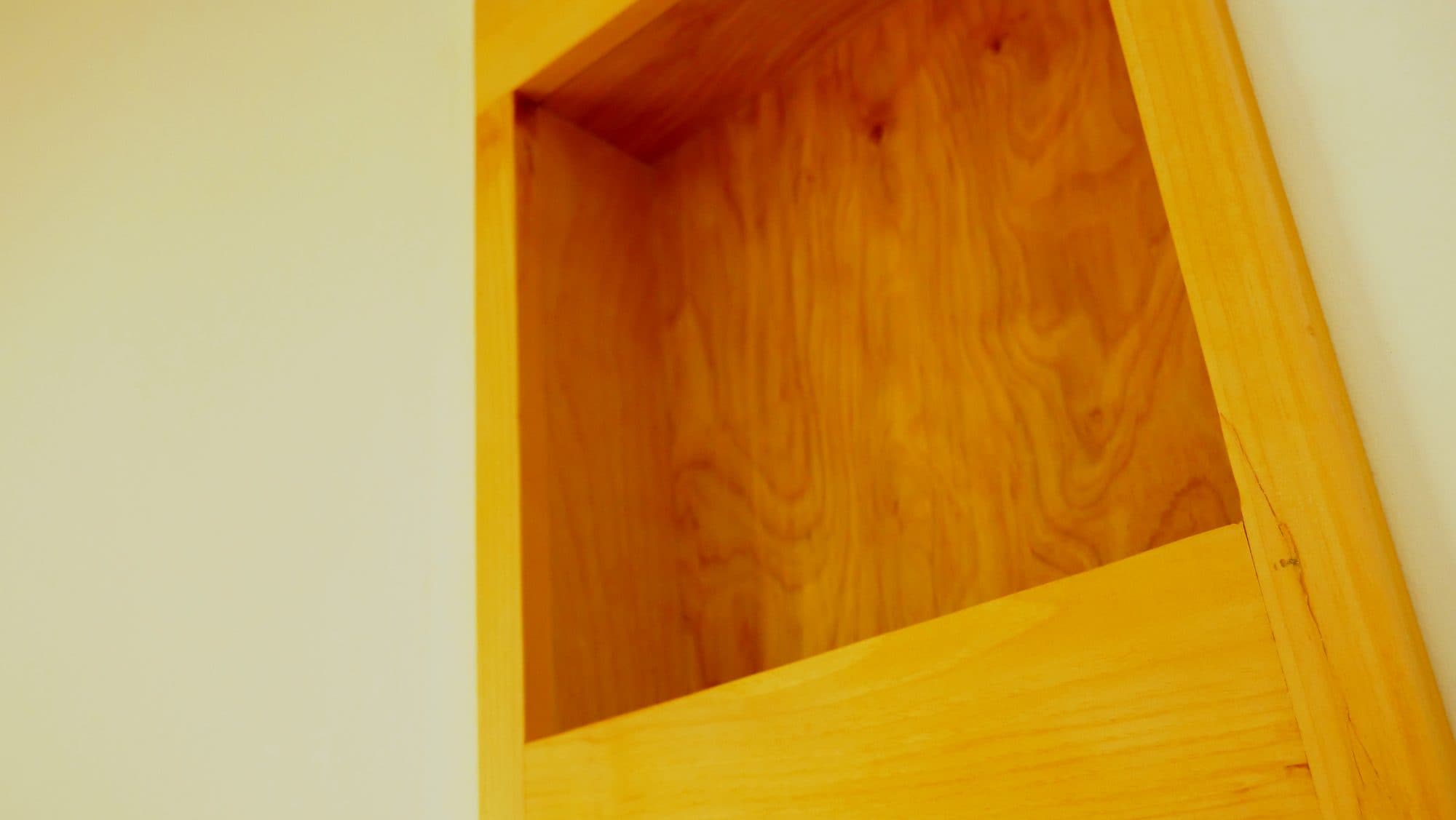 Niche compartment angle