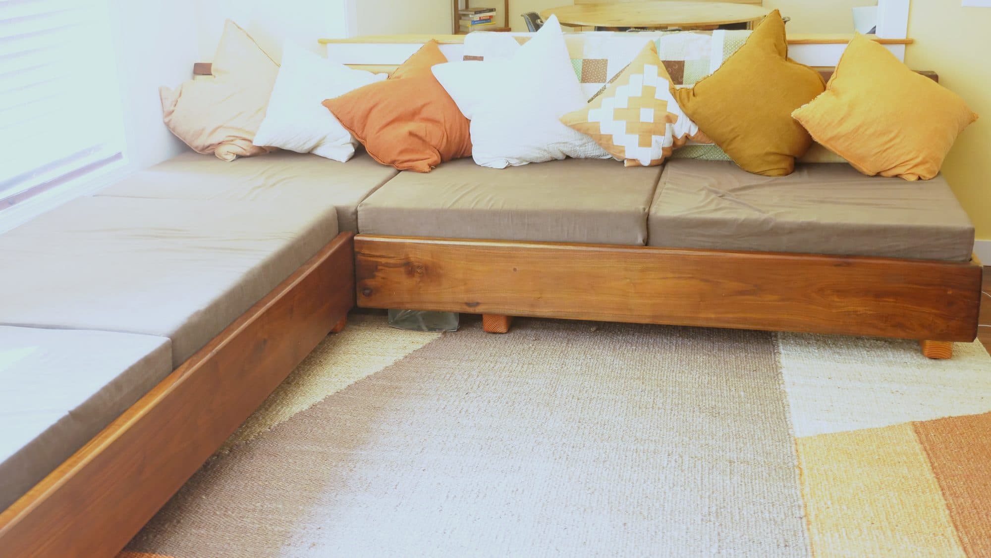 Daybed base + feet